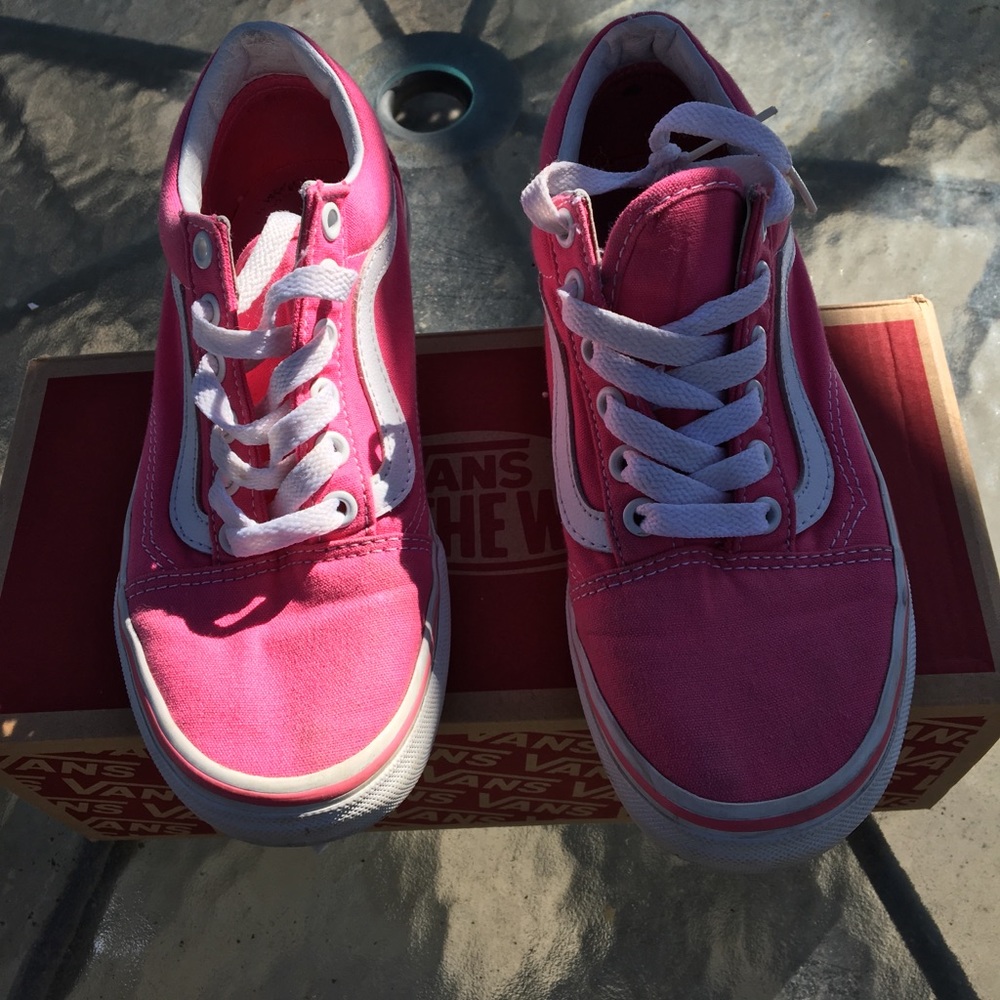 Pink vans !